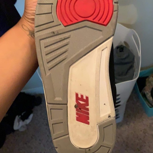 Jordans 3 & 4s Size 11 - Picture 7 of 8